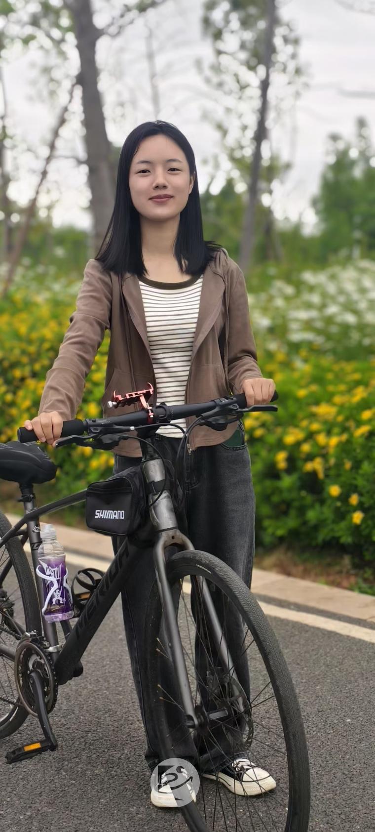 代账部 335号 黄春丽.jpg